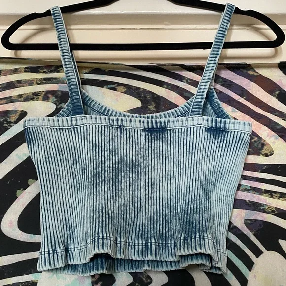 NWOT 'Zara' Washed Blue Crop Tank - Picture 3 of 3